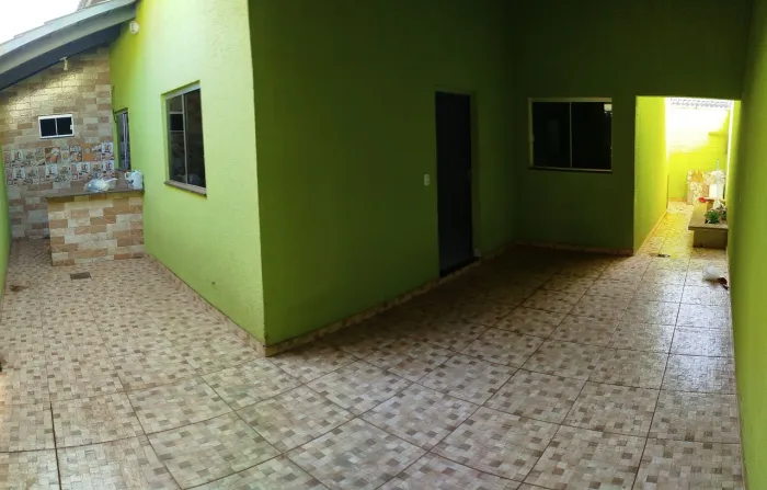 Vende-se casa em Nerópolis 