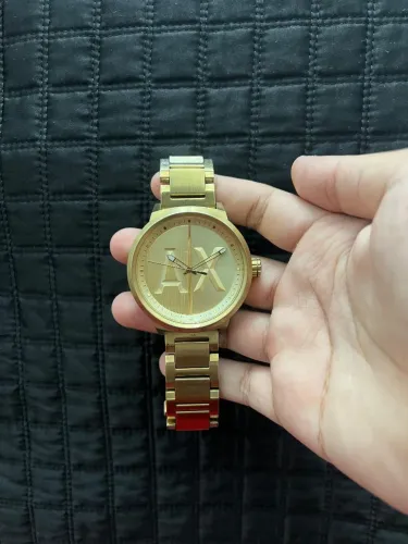 Relógio Armani Exchange dourado