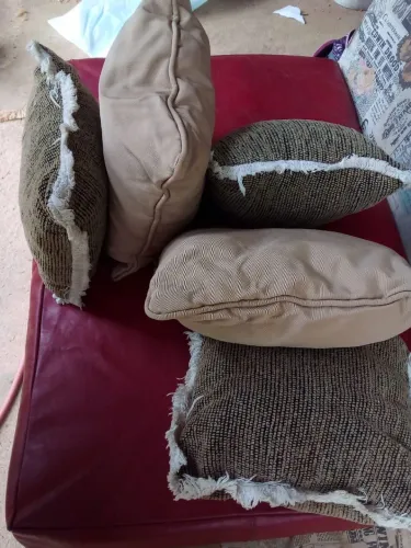 5 almofadas em perfeito estado !!!