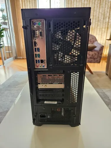 Gabinete Cooler Master - MasterBox MB500