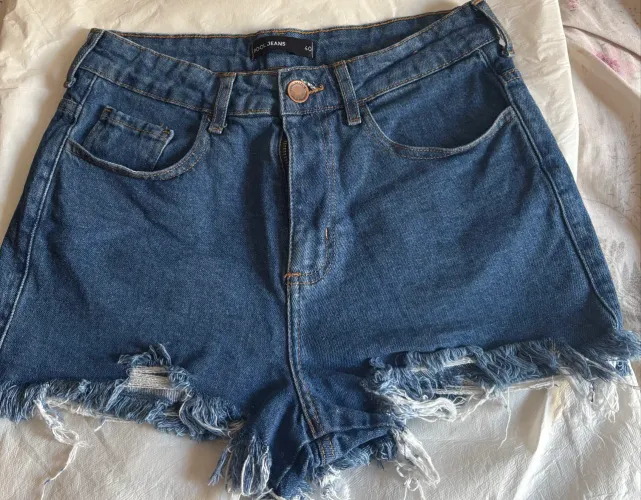 Short jeans