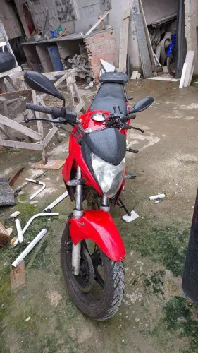 Vende-se cb300r 2013/2014