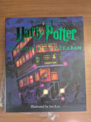 Harry Potter e o Prisioneiro de Azkaban (IMPORTADO) Edição Ilustrada
