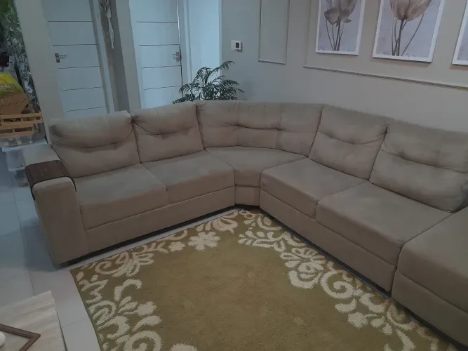 Vende Sofá 6 Lugares com Chaise Marca Ciello