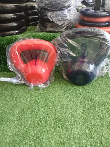 Kettlebell emborrachado 4kg e 8kg musculação