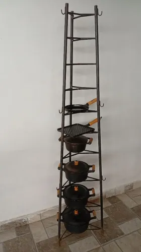 Jogo de panela de ferro e suporte!