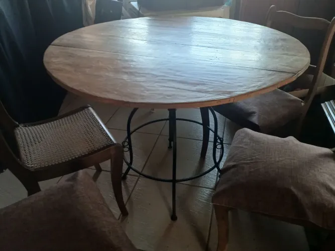 Mesa Rústica De Madeira