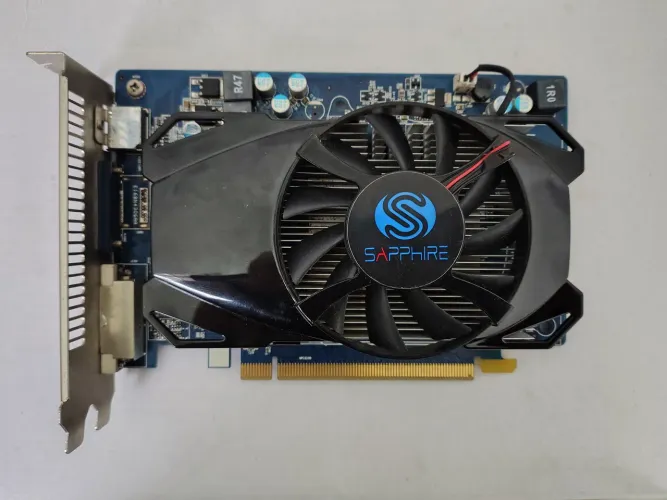 Placa de Vídeo Sapphire Radeon HD 6670 1Gb *não liga*