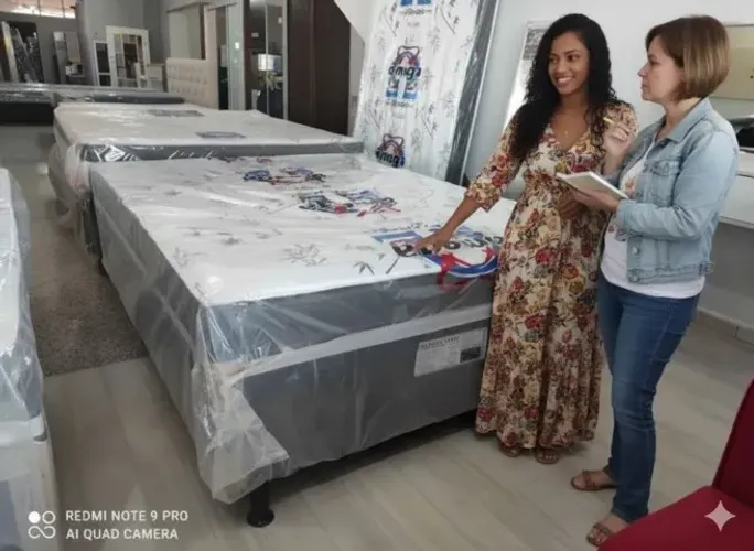 Cama box de casal, ainda na embalagem original de fábrica, novíssima! Realizamos a entrega