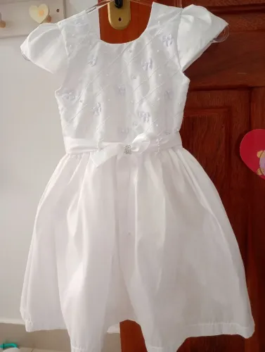Vestido branco infantil