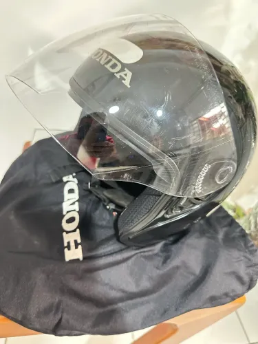 Capacete Honda 