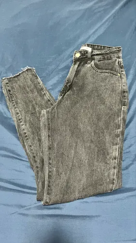 Calça jeans Mom Renner Tamanho 34 