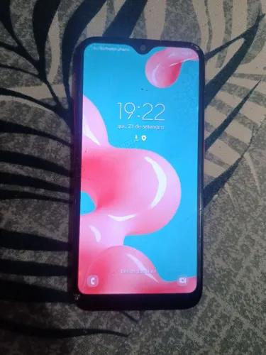 Vendo Samsung A01 tela trincada