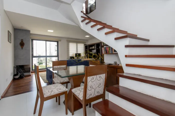 COBERTURA DUPLEX, 1 SUITE, 2 VAGAS, FACE LESTE, CONDOMINIO CLUB, JARDIM BOTANICO, CURITIBA