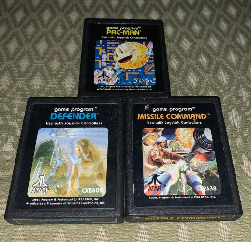 Atari 4 jogos originais Pac-man Missile Command e Defender