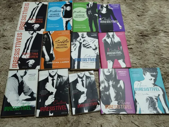 Vendo livros usados e novos em perfeito estado.