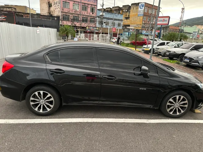 Honda Civic Sedan LXS 1.8/1.8 Flex 16V Aut. 4P 2013