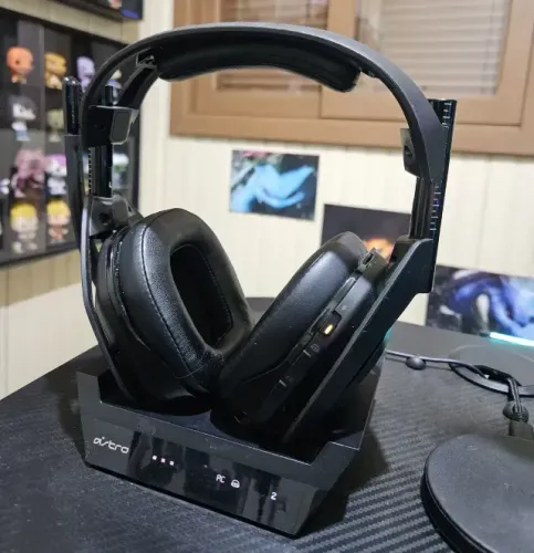 Headset Astro A50 Gen4 + Kit Extra De Almofadas Em Couro Pu