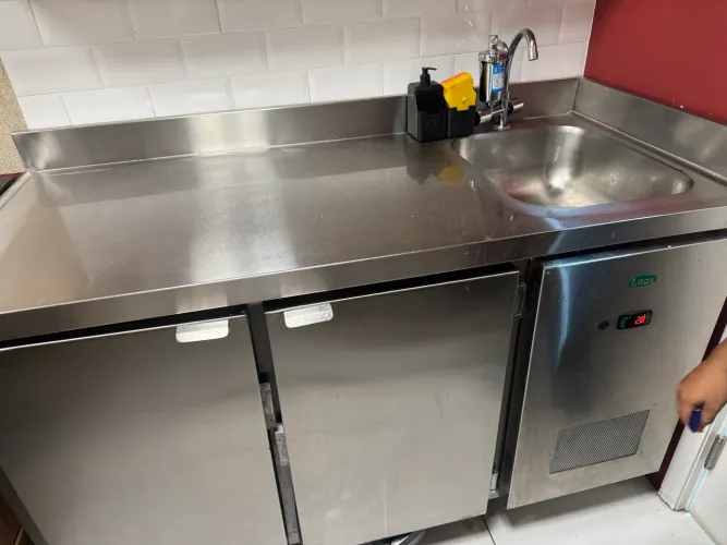 Frezer balcão inox com pia