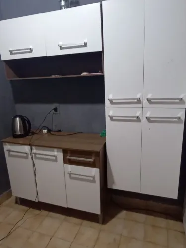 Armário de cozinha completo