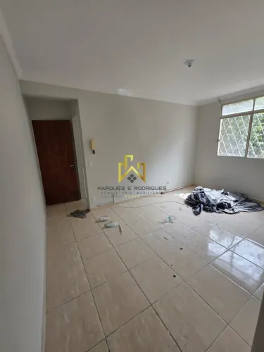Execelente apartamento segundo andar bairro Santa Mônica