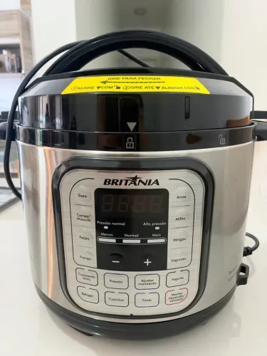 Panela de pressão elétrica Britânia