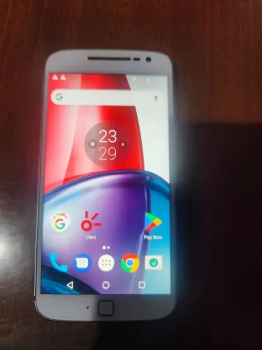 Moto G4 plus 