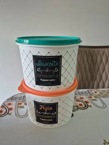 Tupperware Bistro