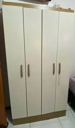 Armário multiuso