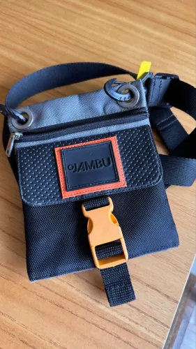 Bolsa O Jambu preta
