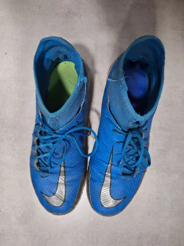 Chuteira society Nike 40
