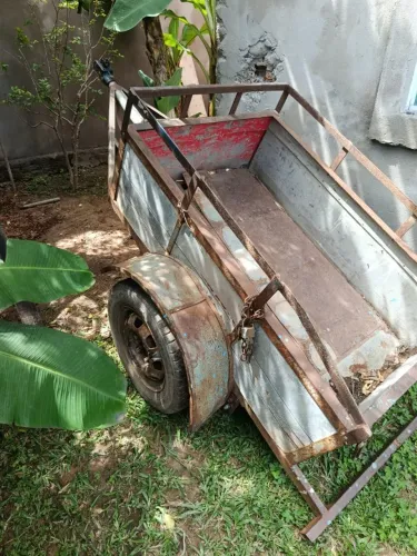 Vende-se uma carretinha