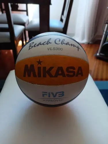 Bola de vôlei de praia mikasa vls 300 semi nova