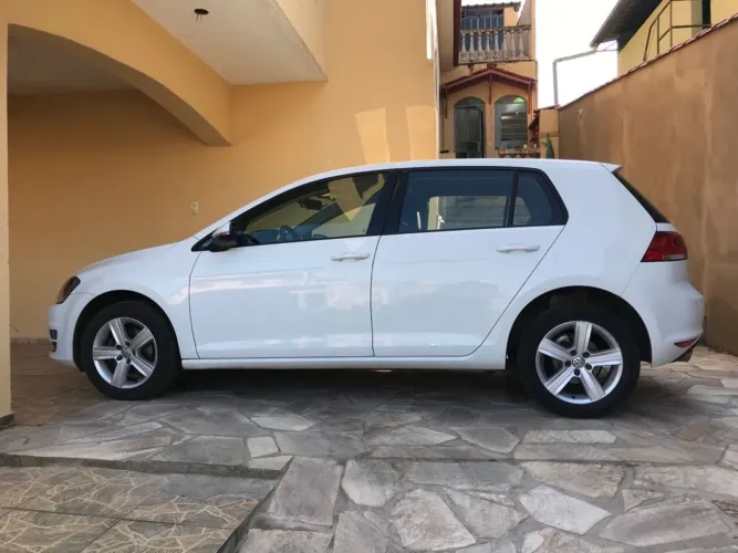 Volkswagen Golf Comfortline 1.6 MSI Total Flex Mec. 2016