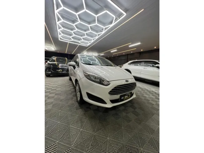 Ford Fiesta 1.6 16V Flex Mec. 5P 2017