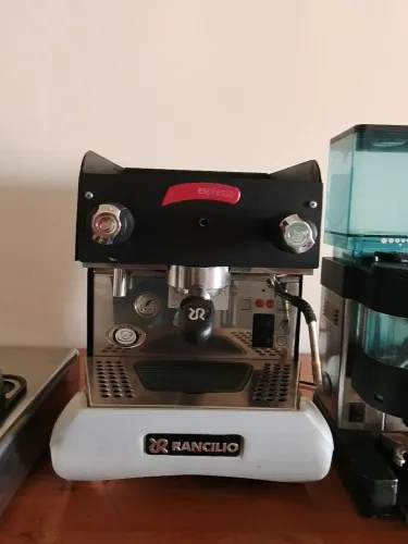 Máquina de café expresso profissional