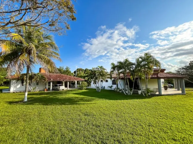 Casa no Condomínio Parque Encontro das Águas Lauro de Freitas