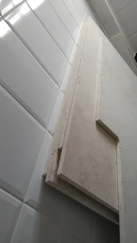 Pedras de mármore travertino