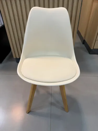 CADEIRAS ESTILO EAMES ESTOFADAS - 16 UNIDADES