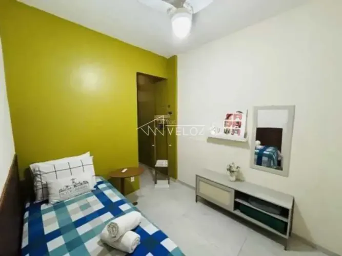 Apartamento : / Residencial / Glória