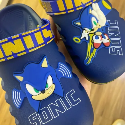 Crocs sonic