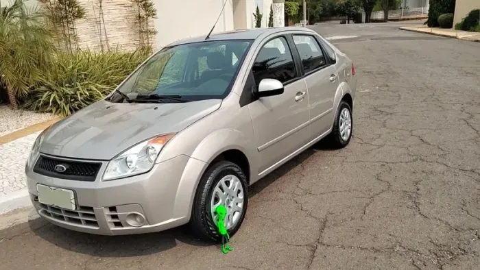 Ford Fiesta Sed. 1.6 8V Flex 4P 2008