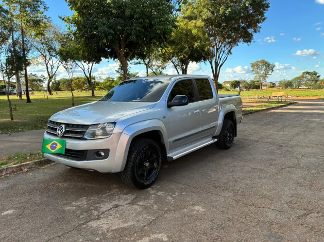 Volkswagen Amarok Trendline CD 2.0 16V TDI 4X4 Dies 2014
