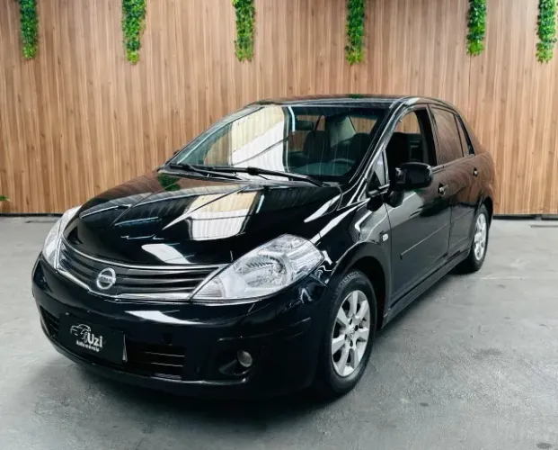 Nissan Tiida Sedan 1.8 16V Flex Fuel 4P Aut. 2013