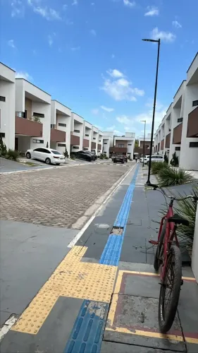ALUGO LINDA CASA DUPLEX NO ARAÇAGI- COND. MARIANE- R$5.400,00 C/ CONDOMINIO