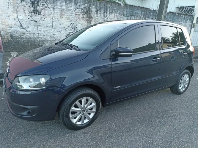 Volkswagen Fox Bluemotion 1.6 MI Total Flex 5P. 2013