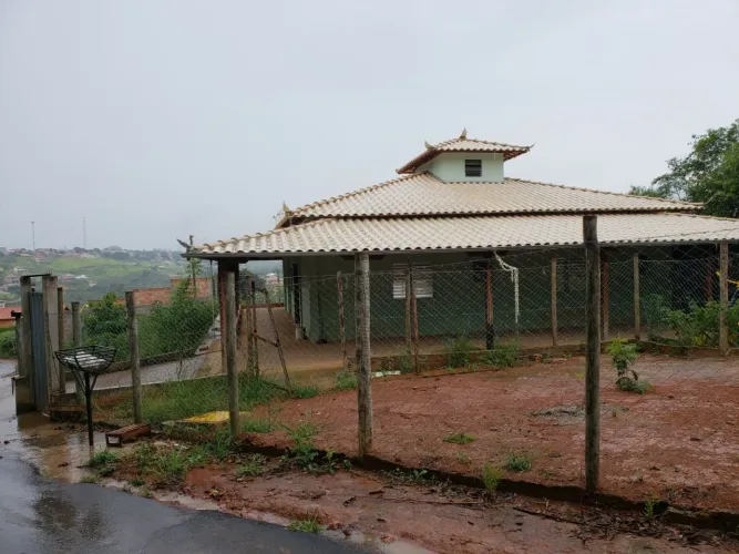 Casa 4 Quartos | Suíte com Banheira | Habite-se | Aceita Financiamento | Bonfim/MG