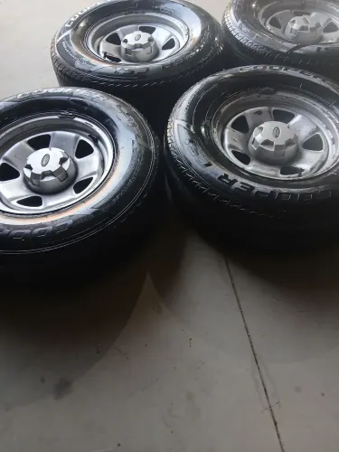 Jogo de rodas para caminhonete