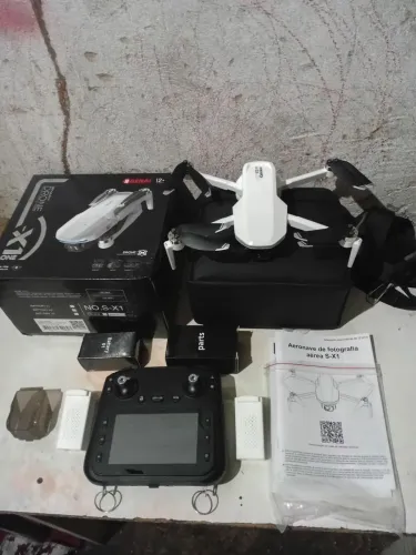 Drone sx1 novo na caixa filma em 4k quinbo com estabilização de 3 eixos controle com tela