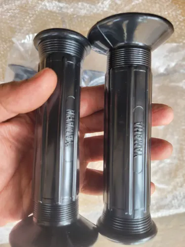 Par manoplas originais com escrita para rd 125/135 dt